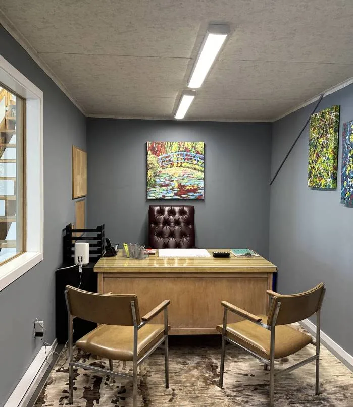 G&G Island Detailing office interior